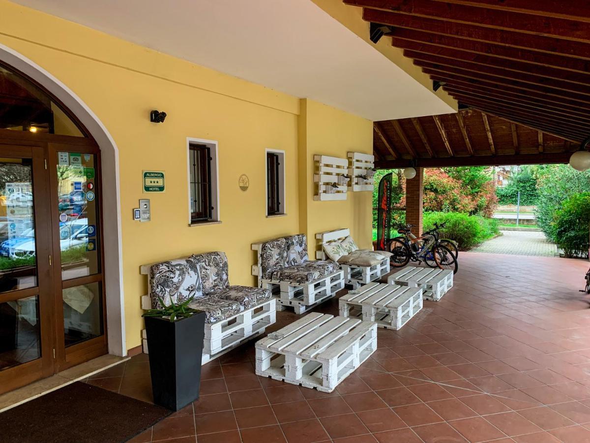Hotel La Locanda Della Franciacorta Corte Franca Exterior foto